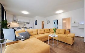 New 4* Apartman Zoa In Trogir